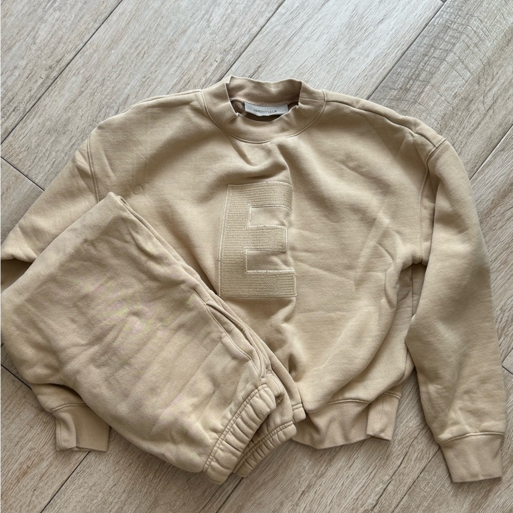 Essentials Tan Crewneck Matching Set with Classic Knit